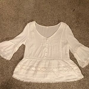 White Aeropostale top size small